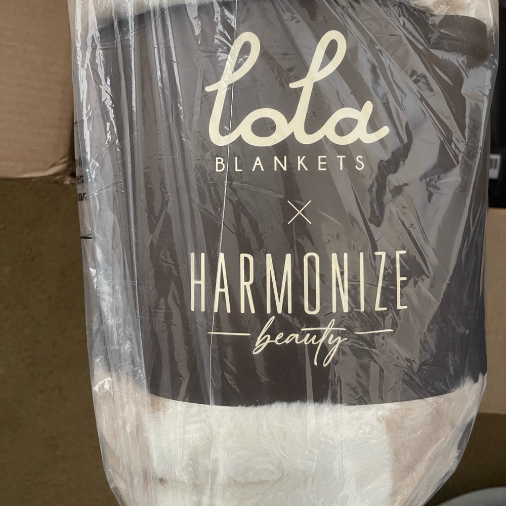 Lola Blanket -Large 60x72 -Harmonize Beauty Colab -Latte Check